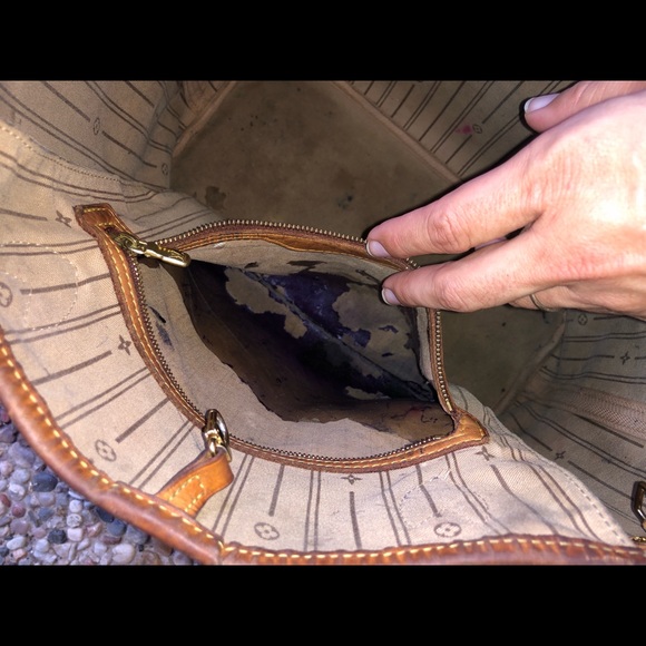 Louis Vuitton - Picture 4 of 8